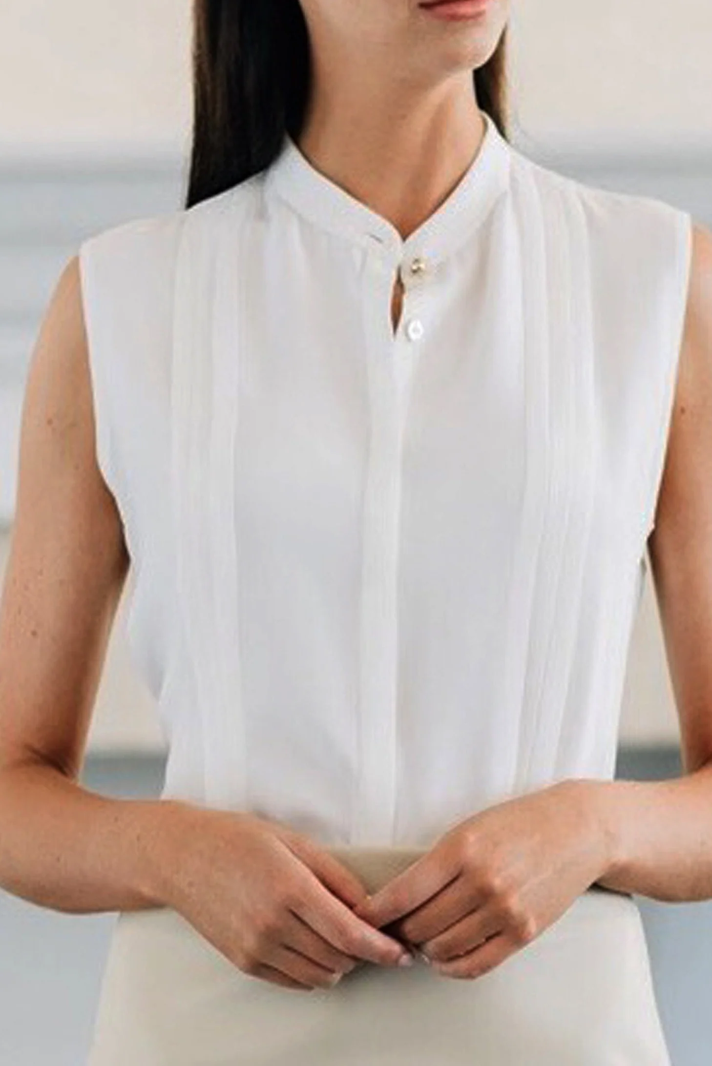Sleeveless Mandarin Collar Blouse