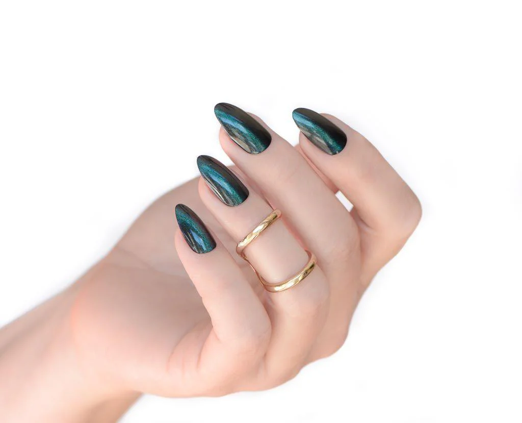 GEL EFFECT ARTIFICIAL NAILS