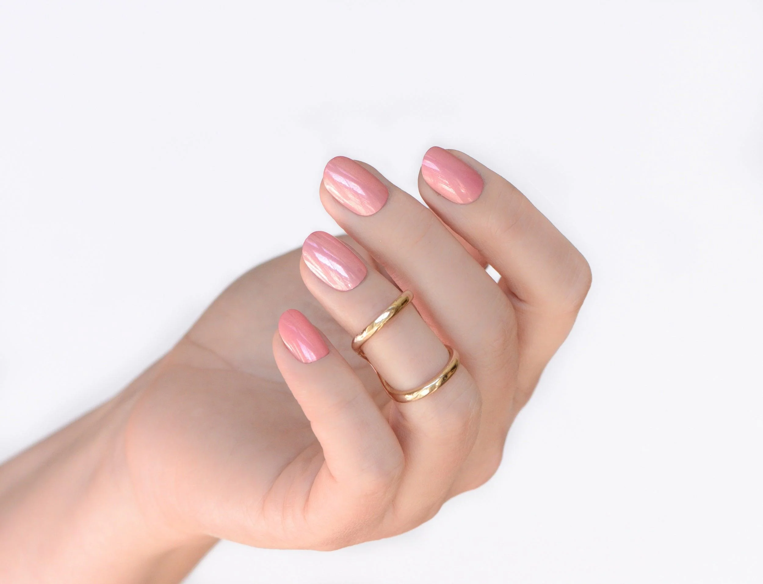 POLISHED ARTIFICIAL NAILS