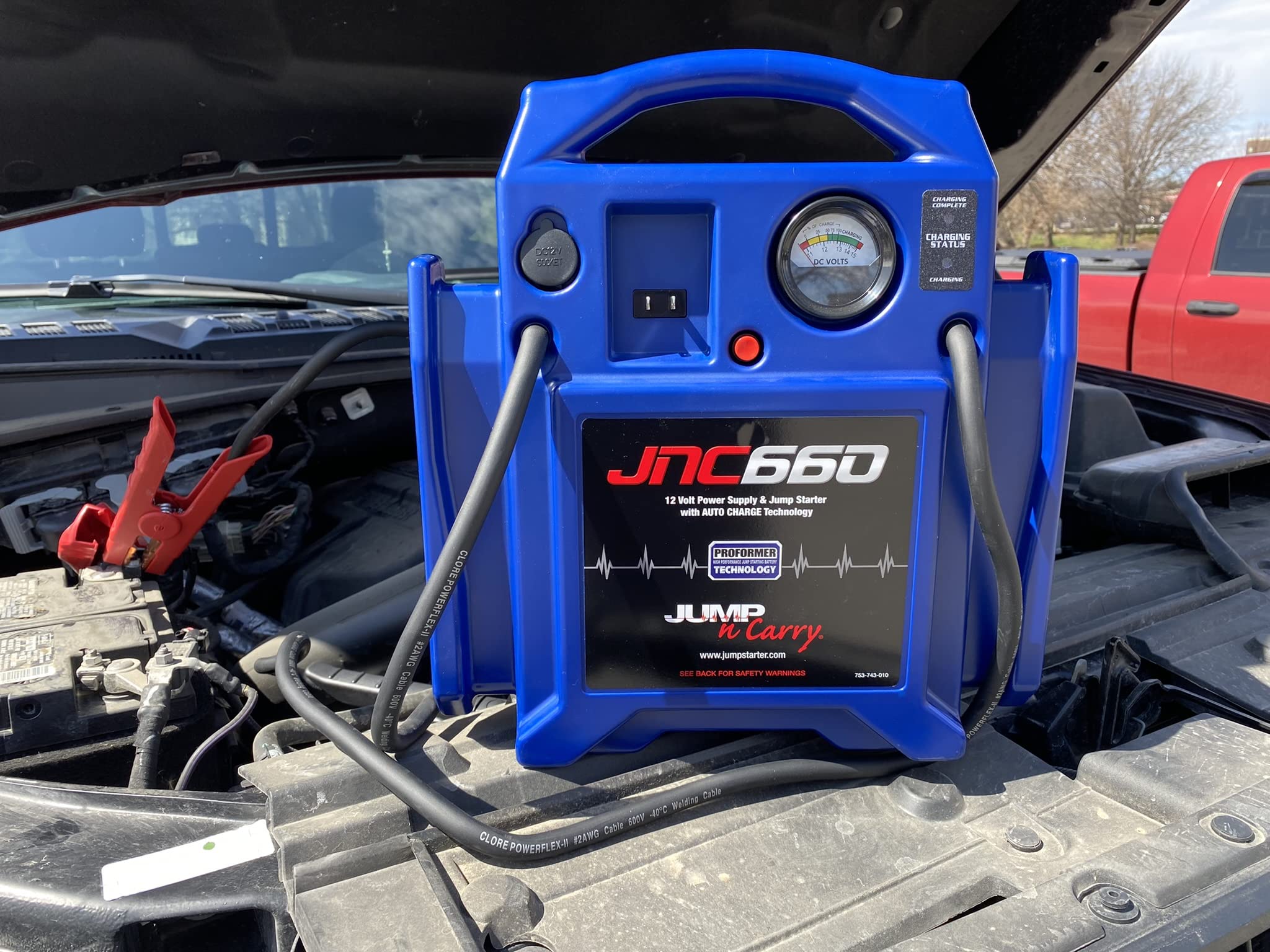 Clore Automotive Jump-N-Carry JNC660 1700 Peak Amp 12 Volt Jump Starter