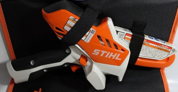 2025 STIHL GTA 26 PRUNER CHAINSAW W CARRYING CASE, BATTERY AND CHARGER.