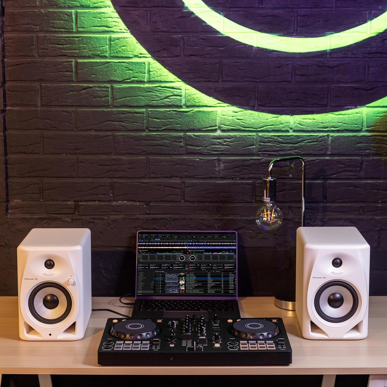 DJ DDJ-FLX4 2-Deck Controller – Graphite