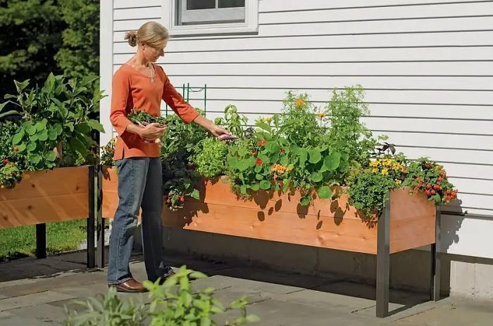 2025 Watering Eco-Stained Elevated Planter Box