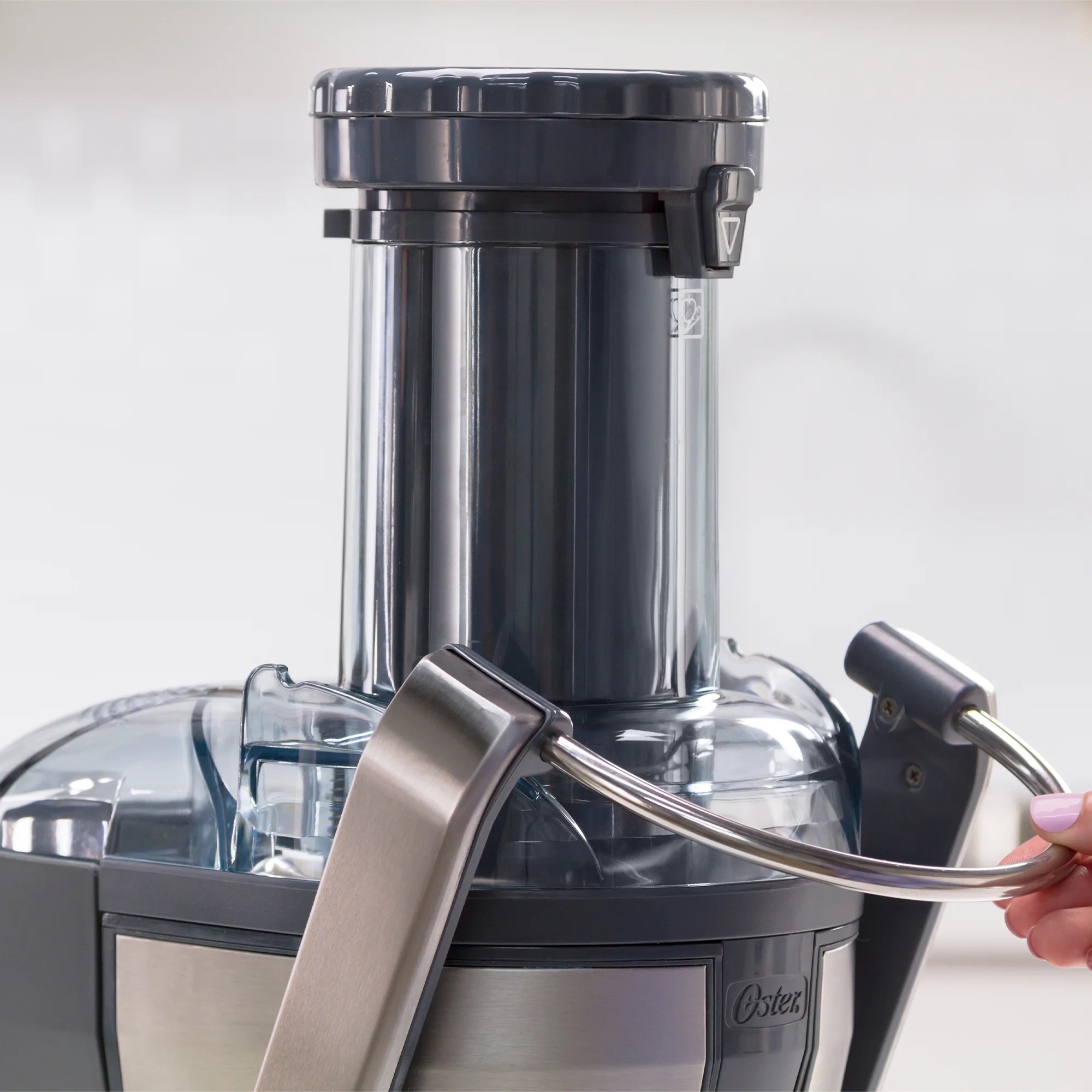 Oster Self-Cleaning Professional Juice Extractor, Stainless Steel Juicer