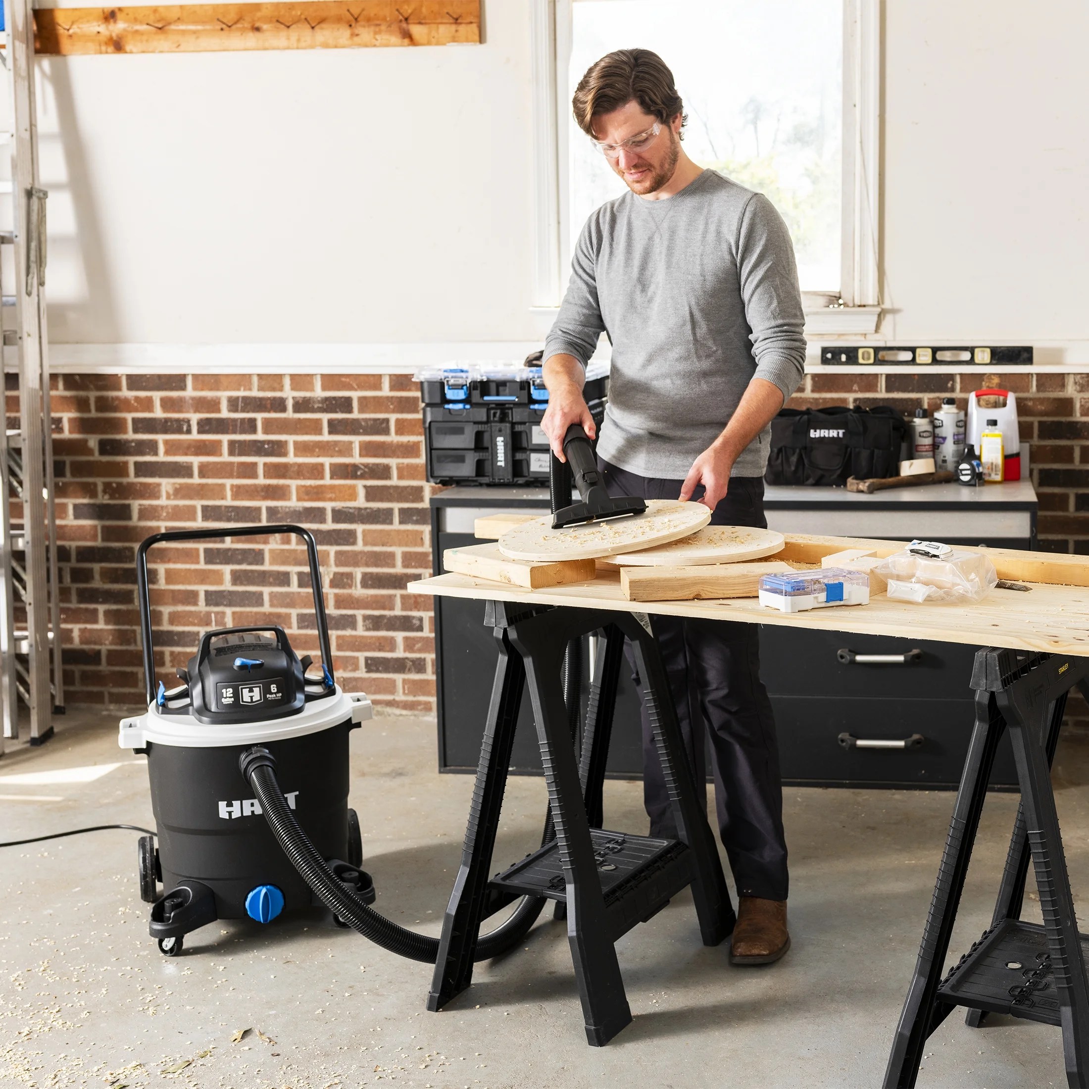 HART 12 Gallon 6 Peak HP Wet/Dry Vacuum, VOC1212PW 3701