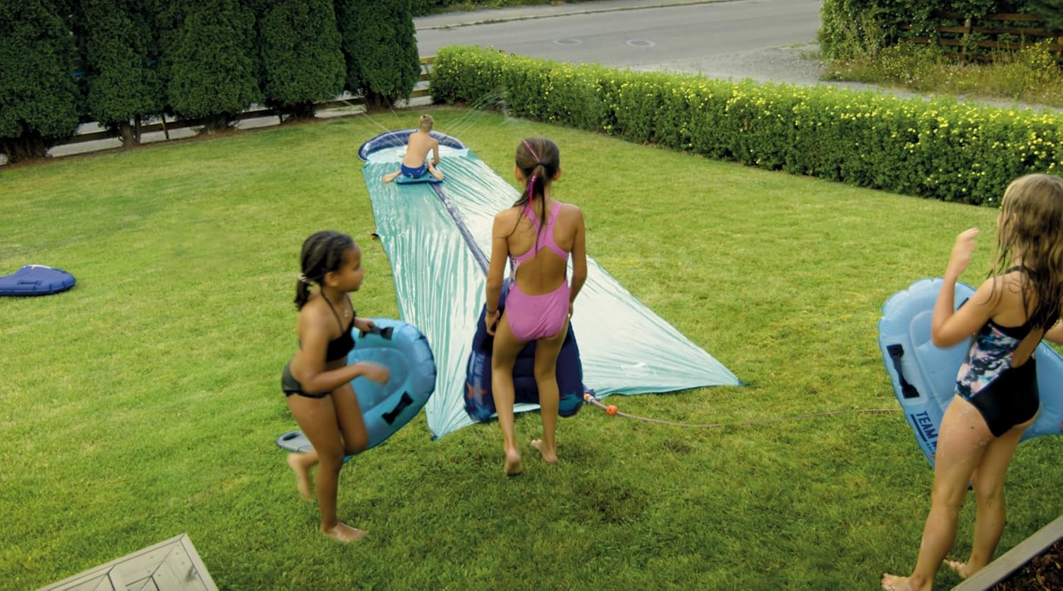 TEAM MAGNUS 31ft Slip n Slide with 500CL Inflatable Crash pad. Slip and Slide for Kids Ages 8-12 in Heavier, 0.22mm PVC with Adjustable sprinklers (372