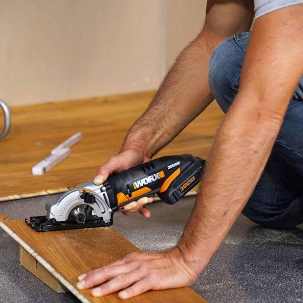 20-volt Max 3-3/8-in Cordless Circular Saw (Bare Tool)