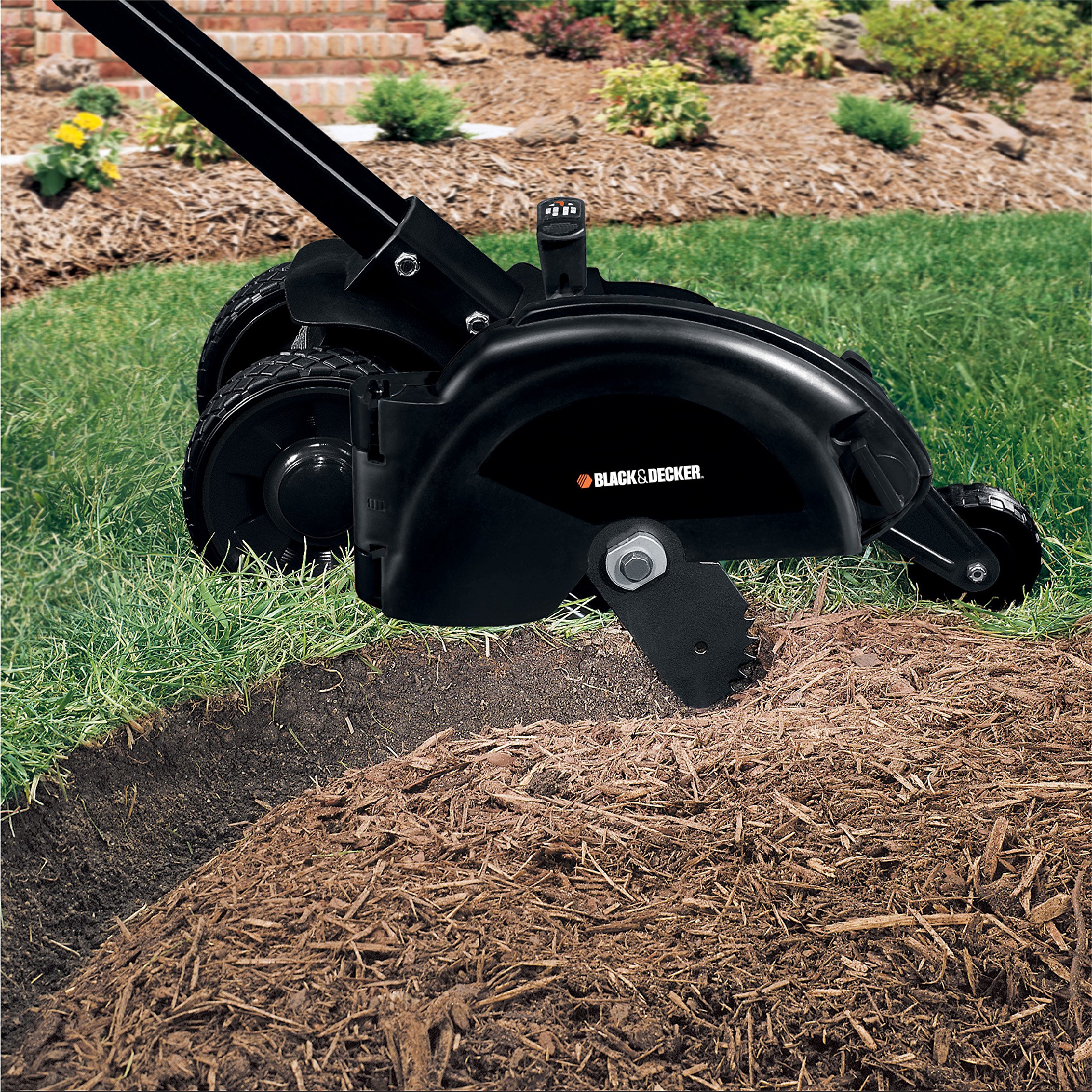 BLACK+DECKER 12 Amp 2-in-1 Landscape Edger and Trencher