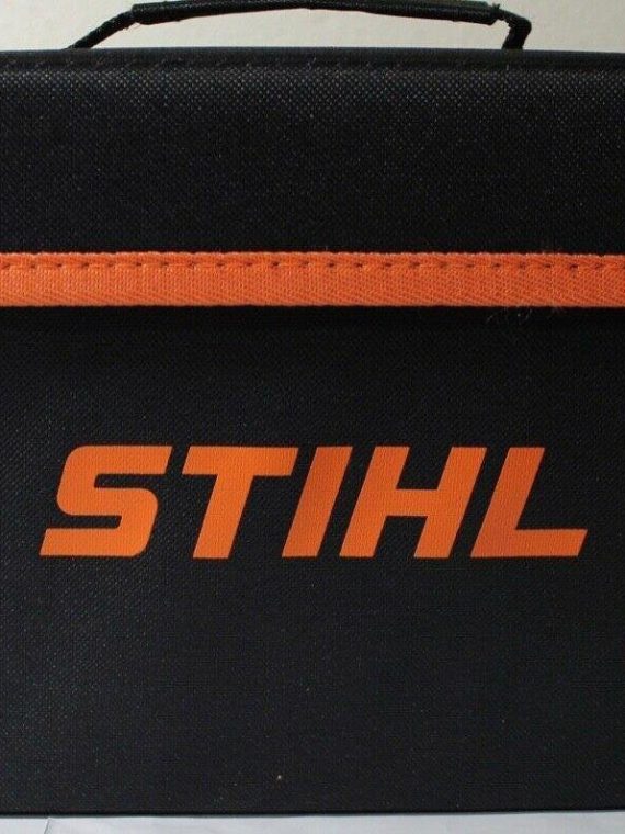 2025 GTA 26 PRUNER CHAINSAW W/CARRYING CASE, BATTERY AND CHARGER.