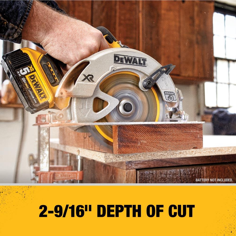 20V MAX 7 1/4�± Circular Saw and Lithium Ion Battery Starter Kit