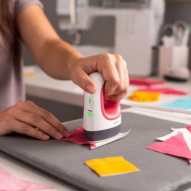 EasyPress Mini, Raspberry + Essentials Iron -On Bundle