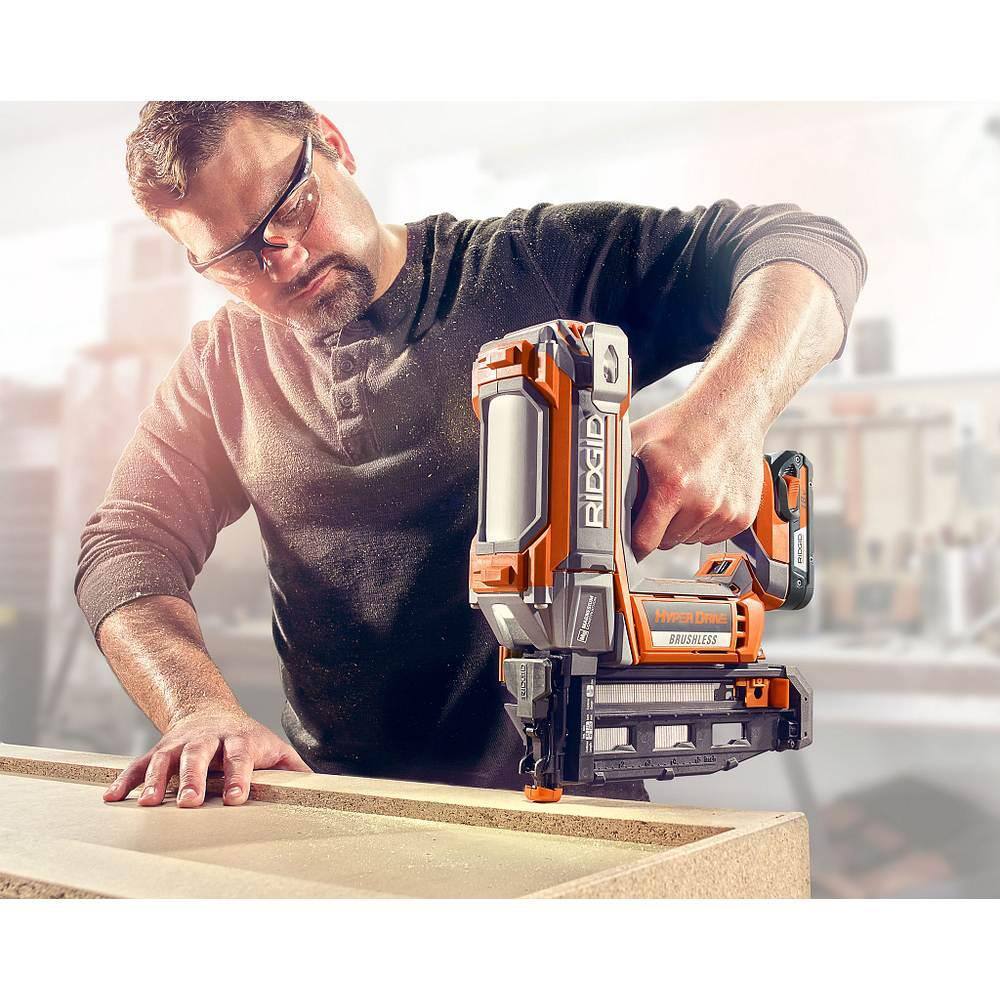 18V Brushless Cordless Nailer Combo Kit with Brad & Finish Nailers, Battery & Charger