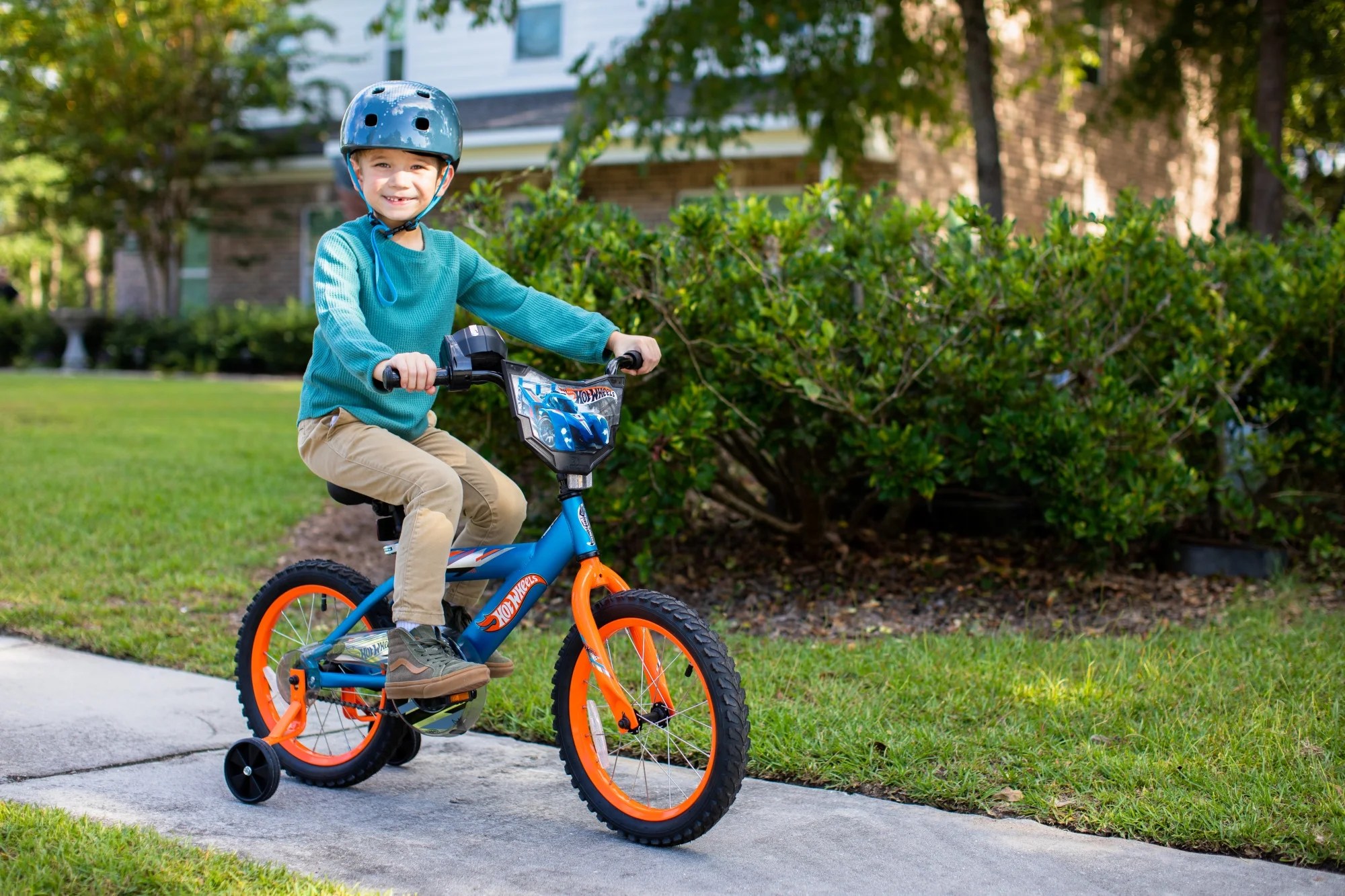 16′′ Dynacraft Hot Wheels, Boys BMX Bike,Kids Age 5-7 Years, Blue