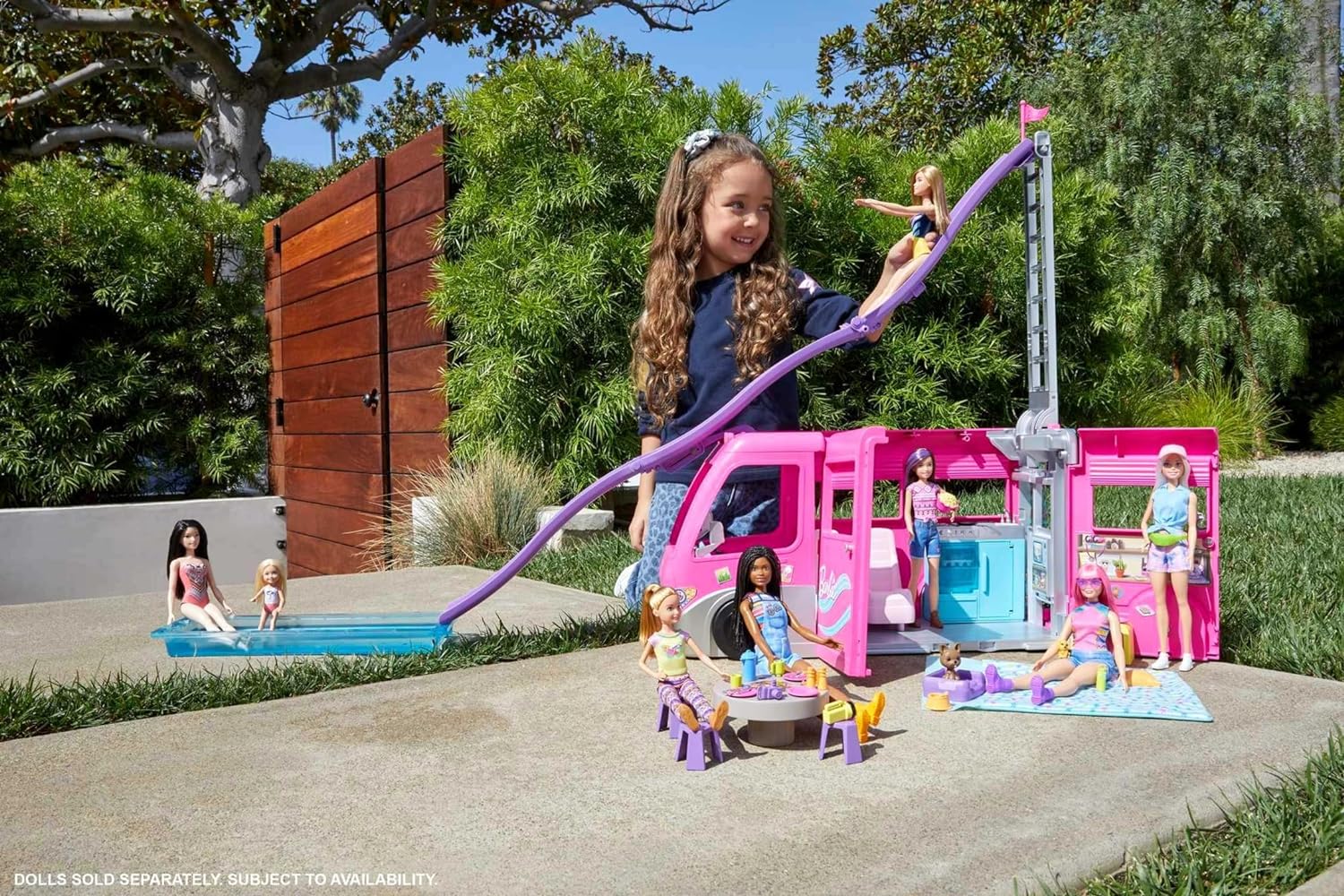 2025 Playset, toy vehicle, comes with 60 accessories including furniture, swimming pool and 30-inch slide
