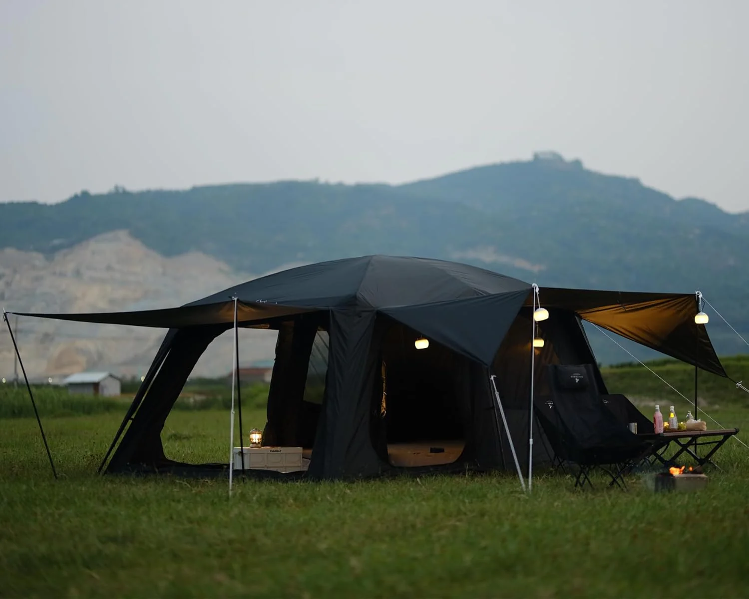 8 to 10 Person Camping Tent Large Waterproof Family Cabin Tent