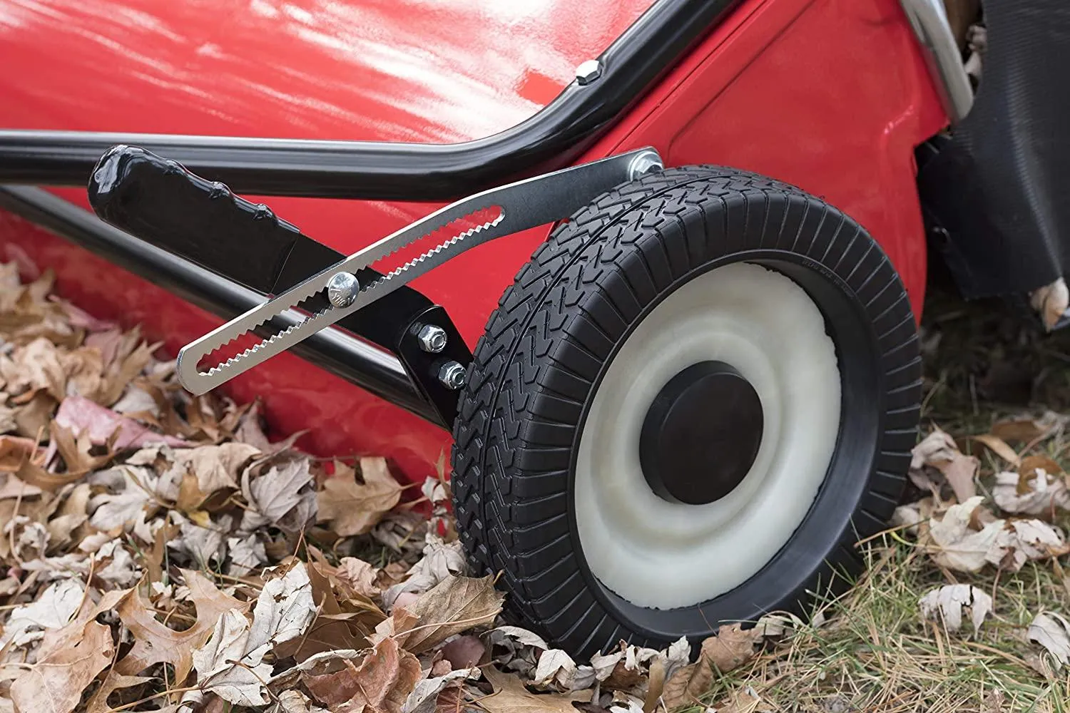 CMXGZBF7124546 52 Tow Lawn Sweeper, Black