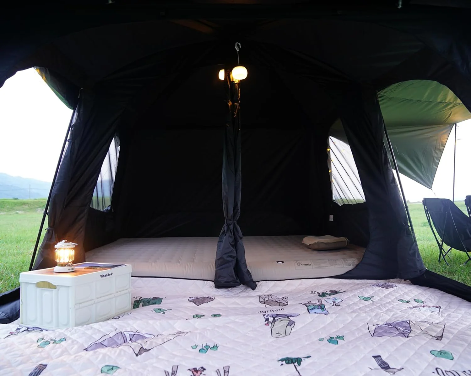 8 to 10 Person Camping Tent Large Waterproof Family Cabin Tent