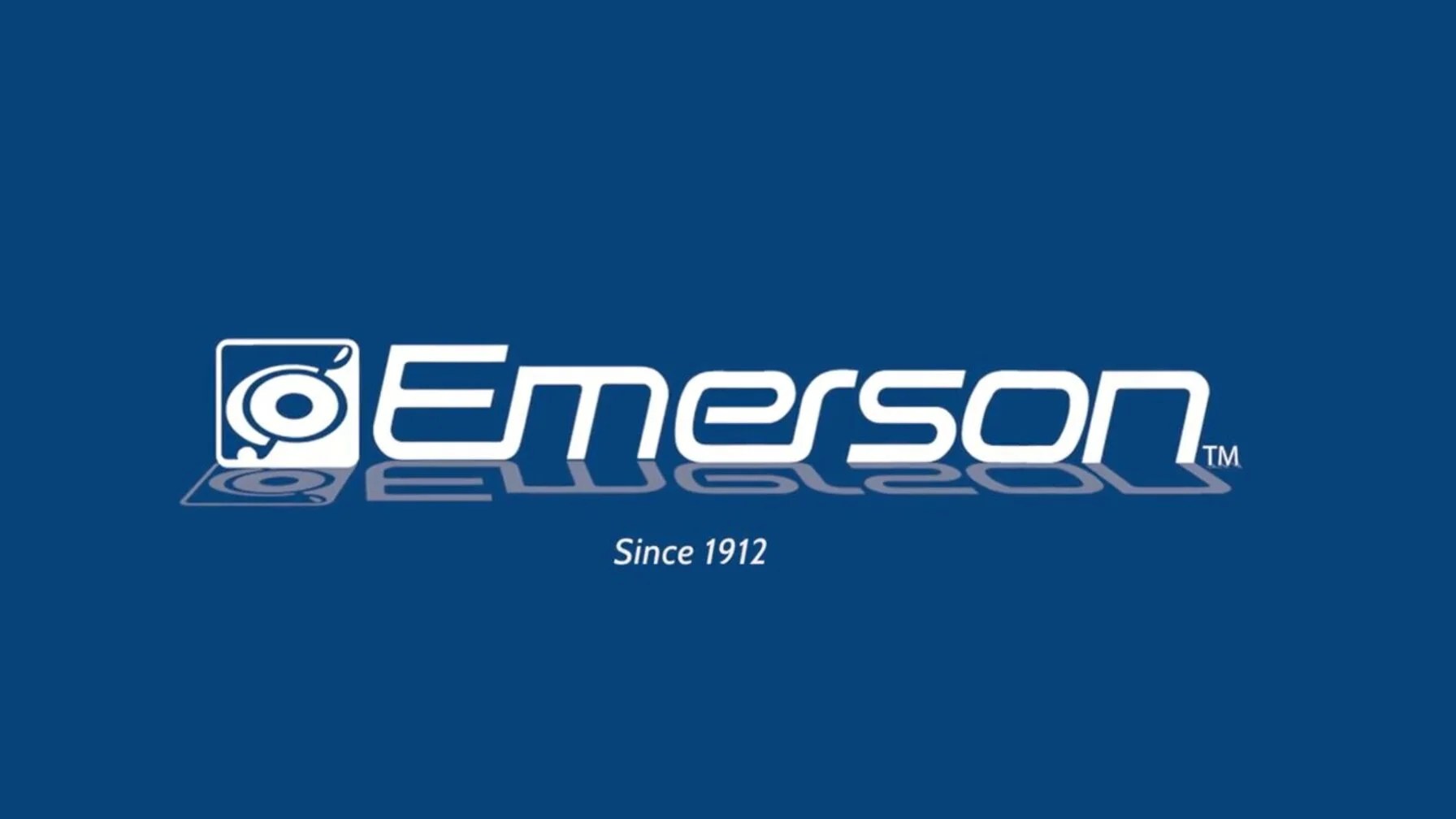 Emerson 0.7 Cu. Ft. 700 Watt, Black Microwave Oven with Touch Control, MW7302B