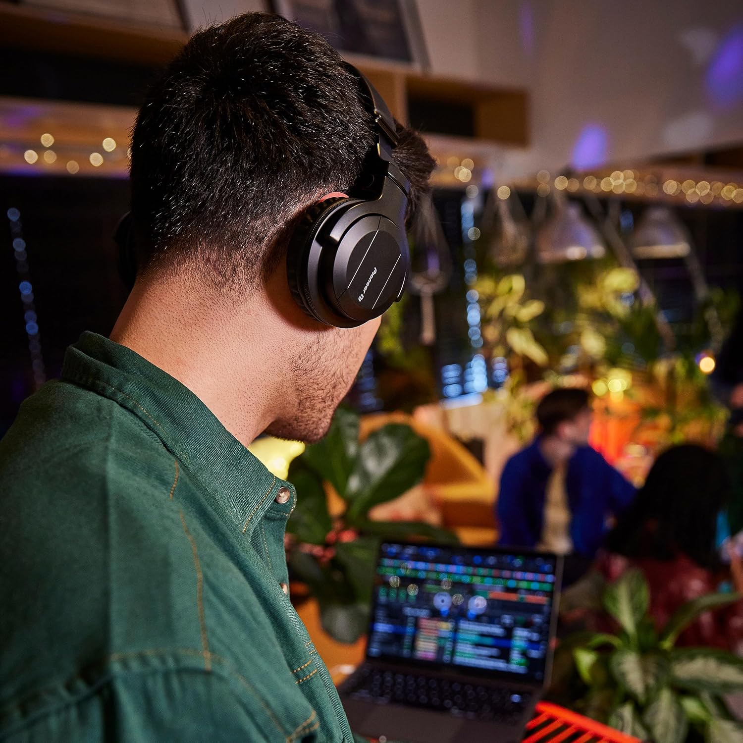 DJ DDJ-FLX4 2-Deck Controller – Graphite