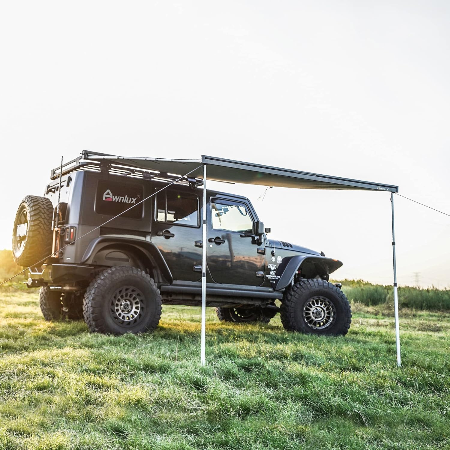 2025 W5300T semi-automatic retractable awning