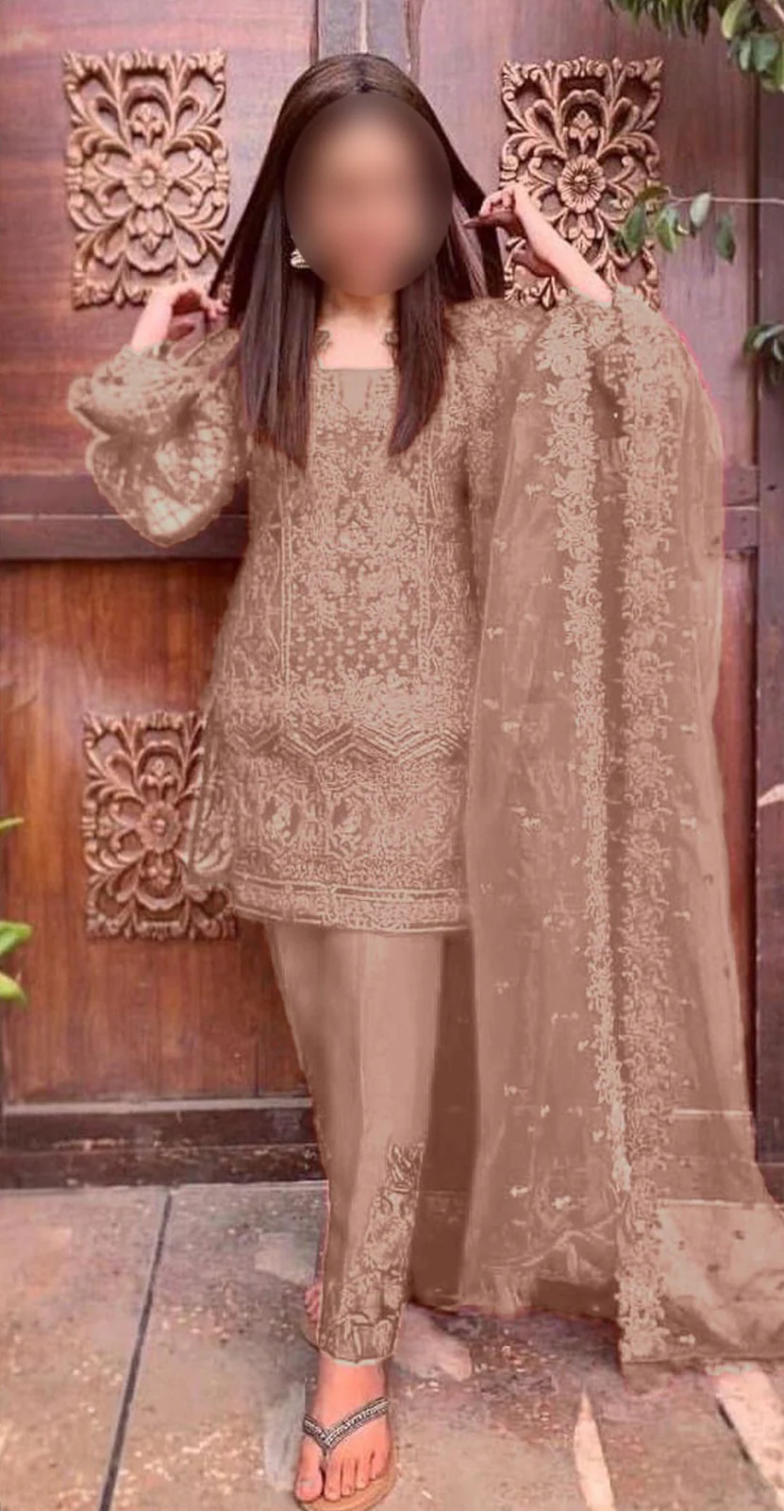 Zainab Chottani Net Suit