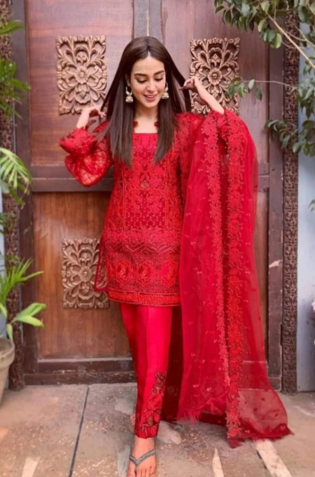 Zainab Chottani Net Suit