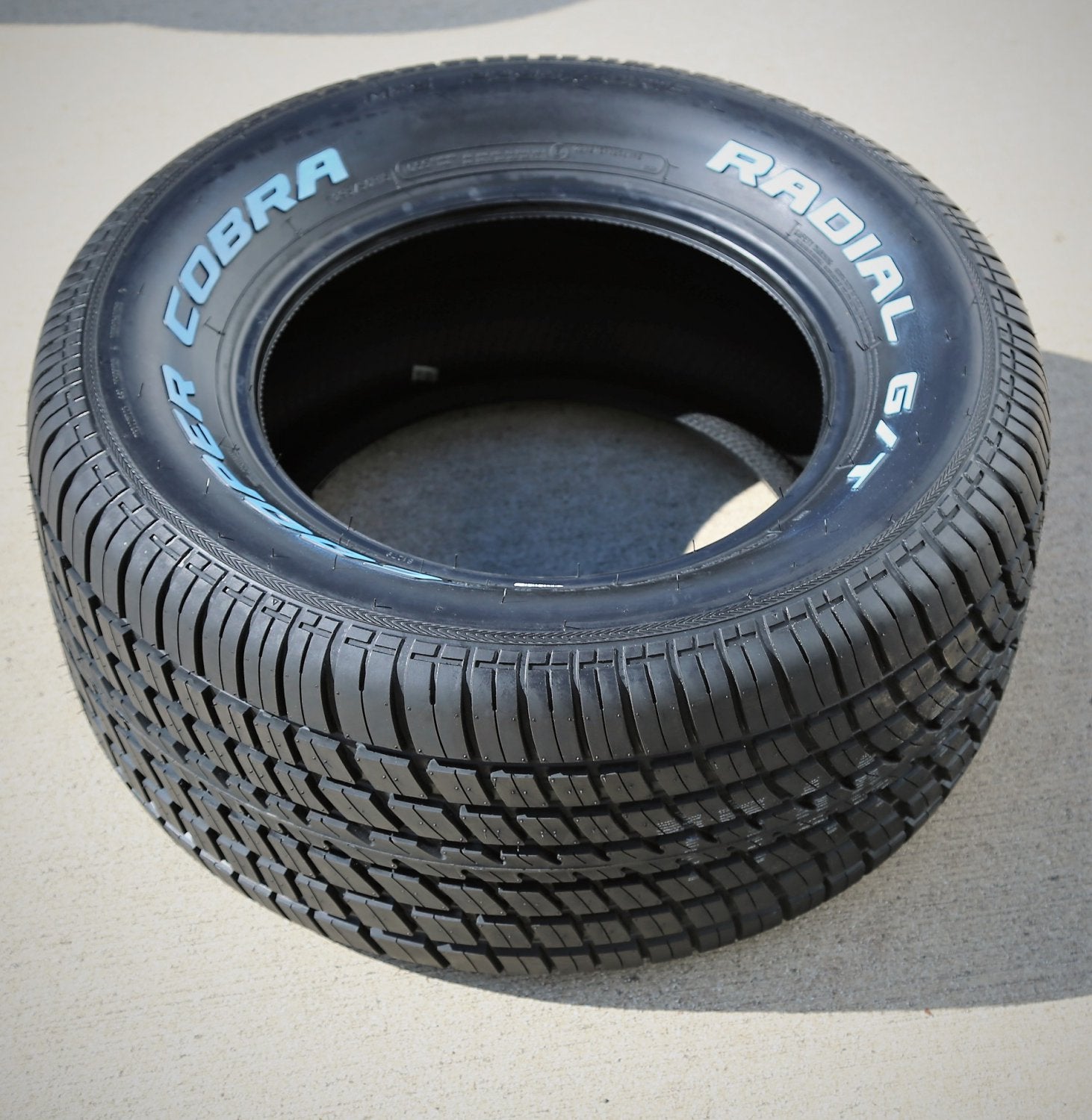 2025 Tire Cooper Cobra Radial G/T 295/50R15 105S A/S All Season