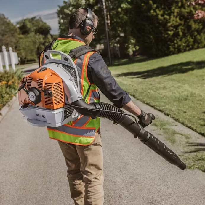 BR 450 Backpack Blower
