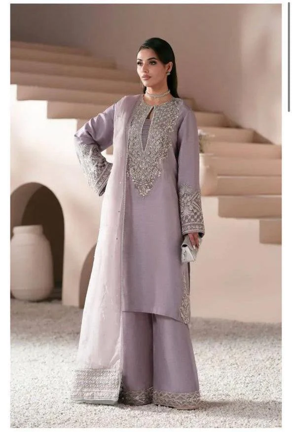 Ayesha Hoor Silk Suit