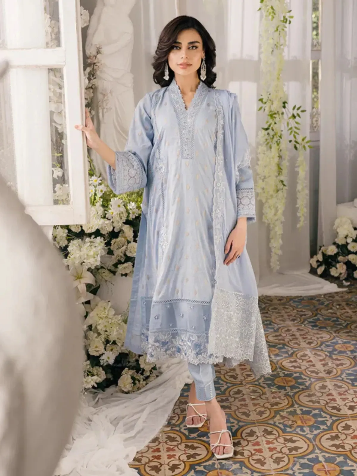 Bareeza Lawn Suit