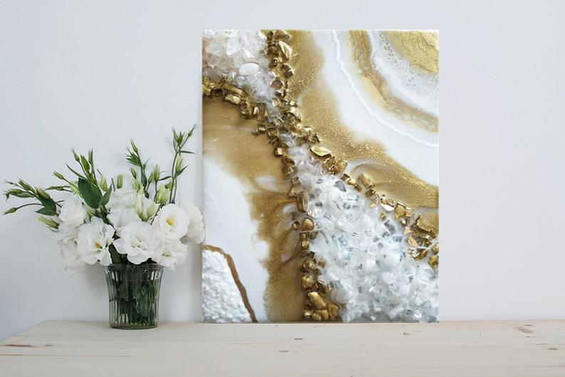 Golden Waves: White & Gold Resin Art for Modern Spaces