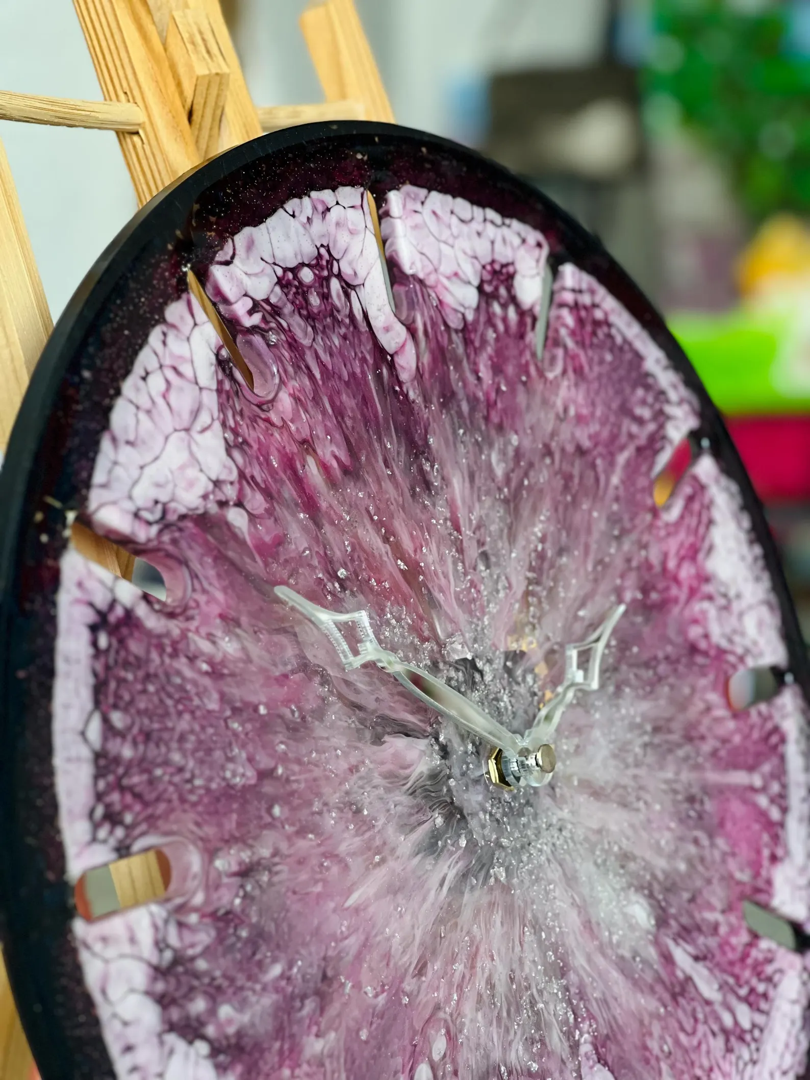 Epoxy Resin Clock �C Round Marble Effect Large Decorative Wall Clock, Unique Epoxy Resin Art for Home Decor, Housewarming Gift, Modern Wall Clock for Stylish Interiors