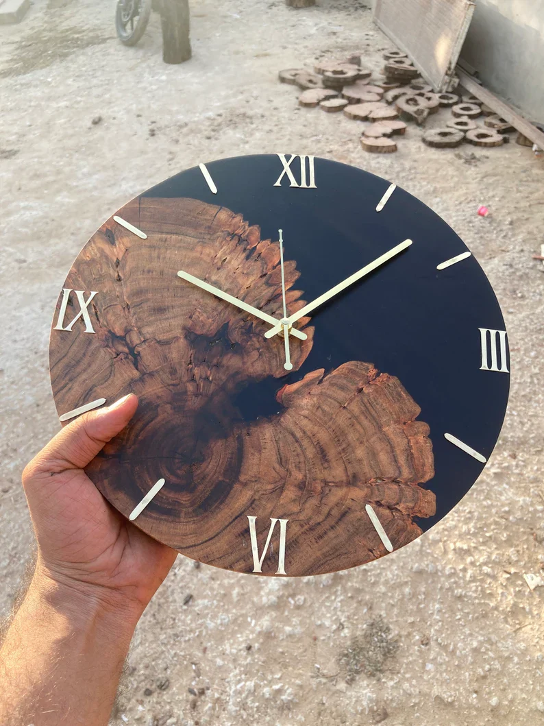 Handmade Wooden Epoxy Wall Clock �C Unique Designer Resin Wall Clock, Custom Made Wooden Timepiece for Modern Home & Office Decor with Artistic Resin Inlays