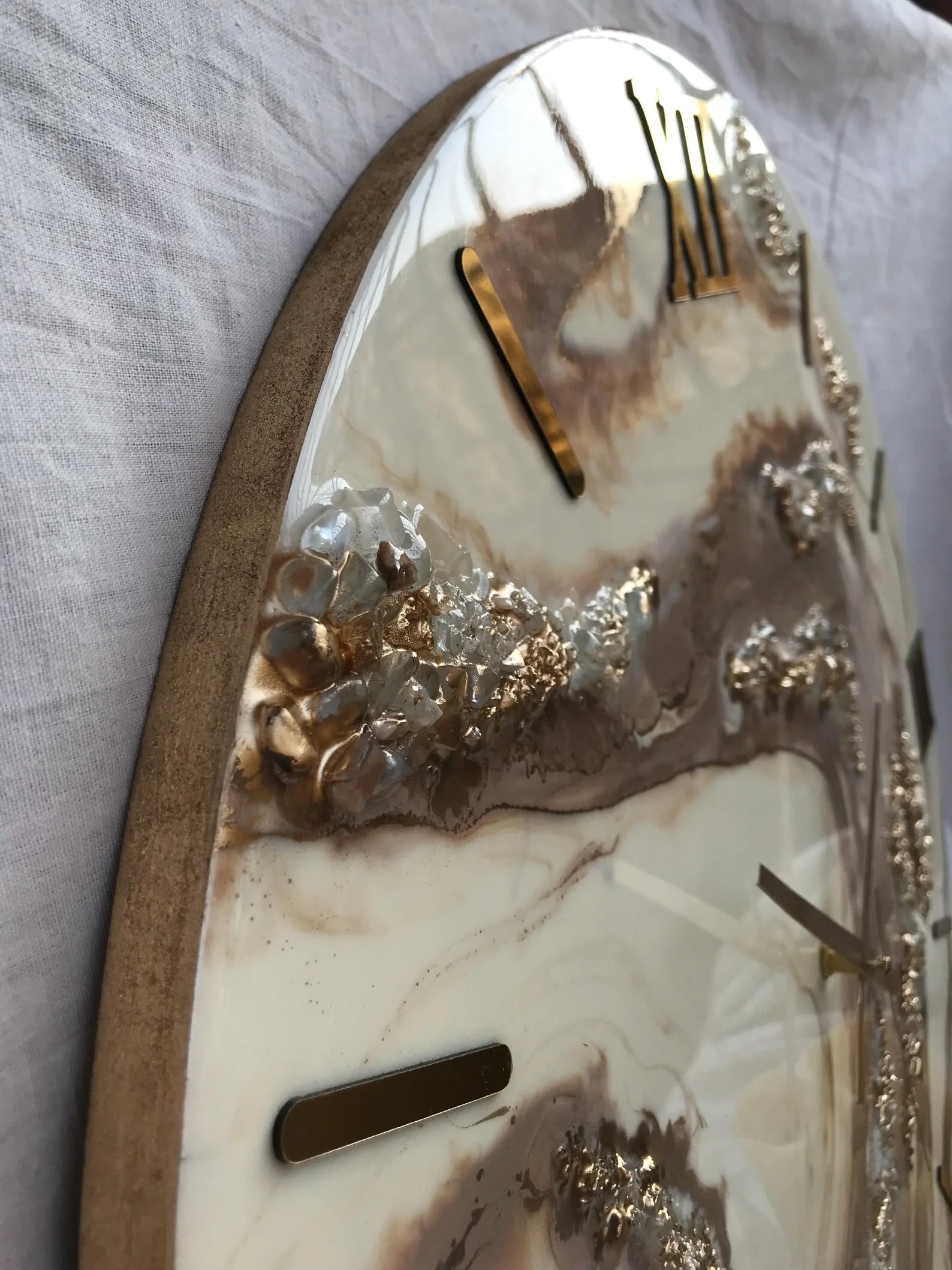 Resin Wall Clock | Elegant Epoxy Resin Clock | Handmade Beige Clock | Modern Cream Wall Art | Stylish Wall Clock Gift for Home and Office | Unique Decorative Wall Art