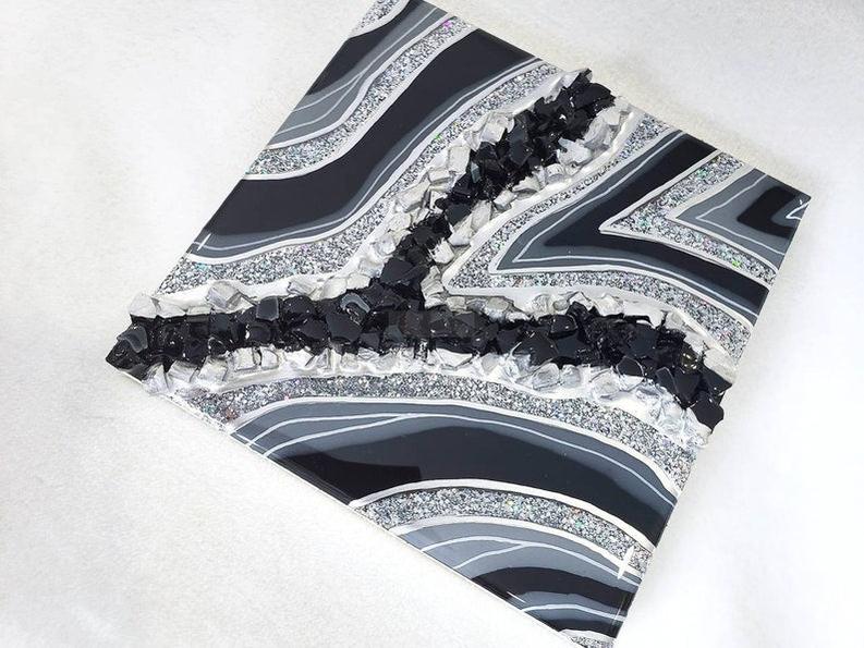 Zebra Line Stone Resin Art: Wall D��cor Masterpiece