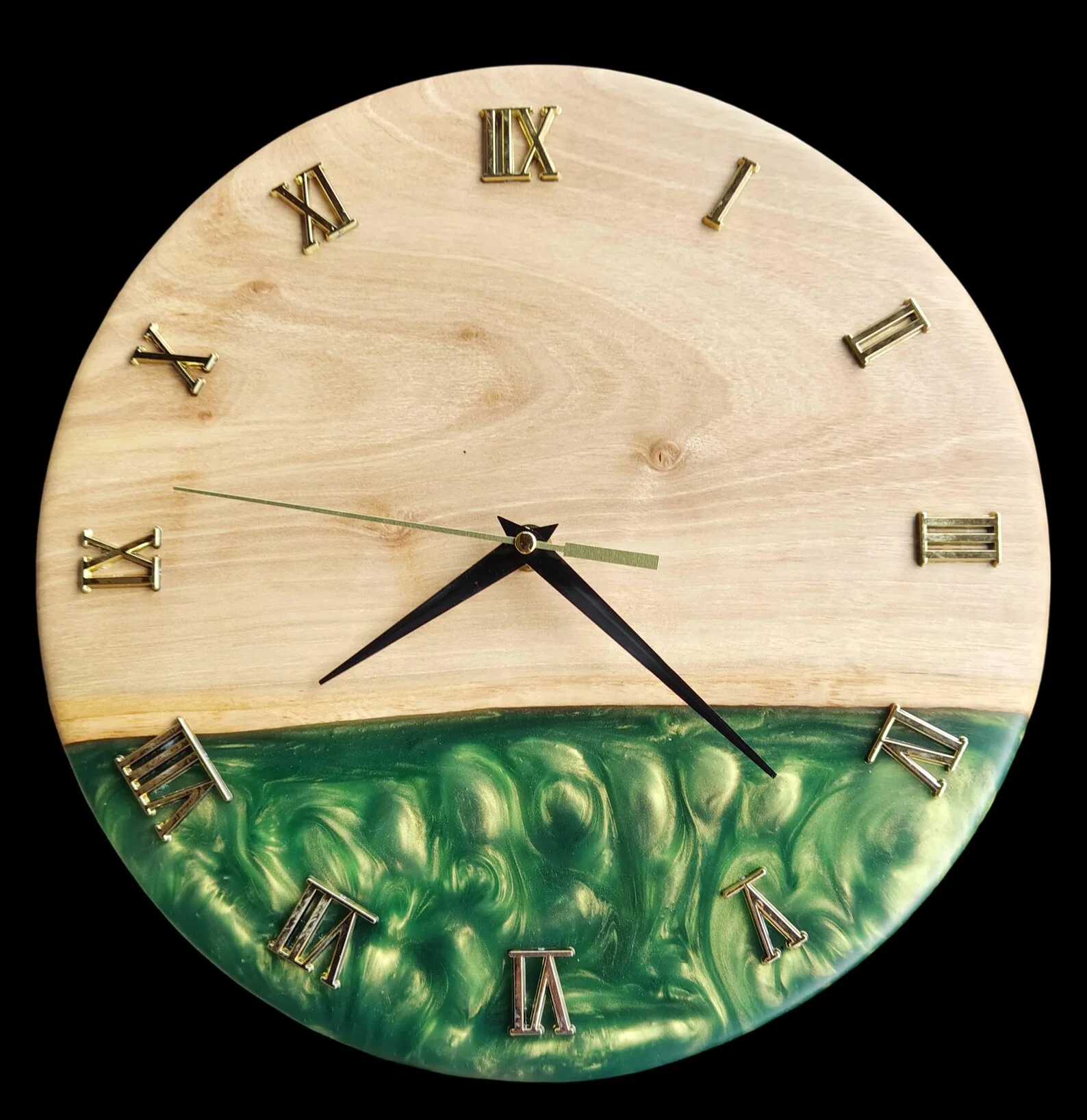 Epoxy Wood Wall Clock �C Handmade Colorful Wall Art Resin Clock, Unique Wood and Epoxy Clock for Modern Home Decor, Large Decorative Resin Wall Clock for Stylish Interiors