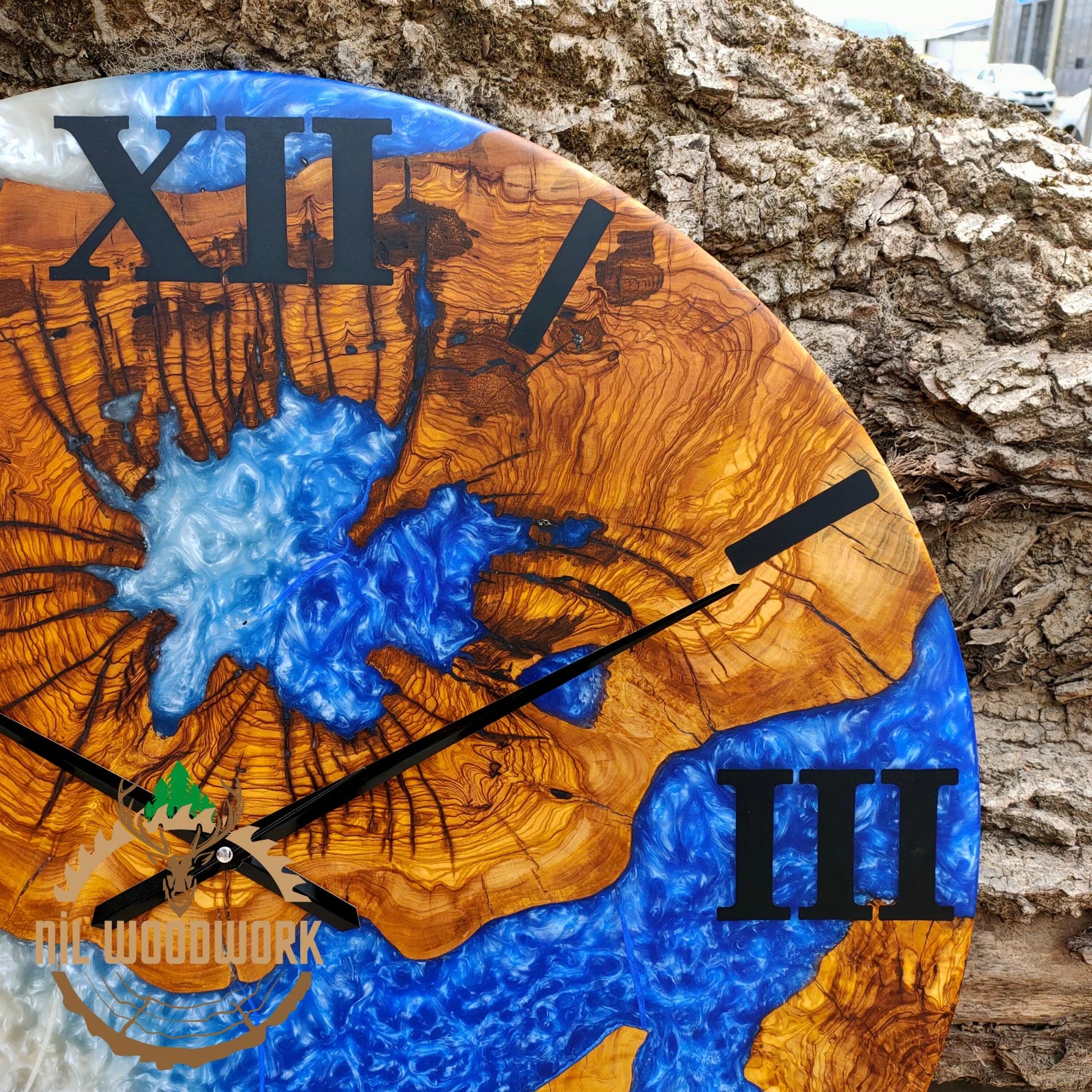 Personalized Large Wall Clock Made of Walnut Wood �C Unique Epoxy Resin Wall Clock with Modern Elegance, Custom Resin Wooden Wall Clock, Handmade Olive Wood Timepiece for Home D��cor