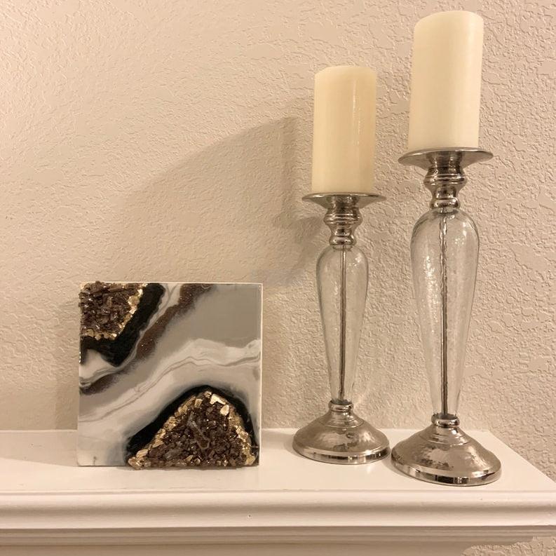 Wavy Gold Resin Wall D��cor with Stonework