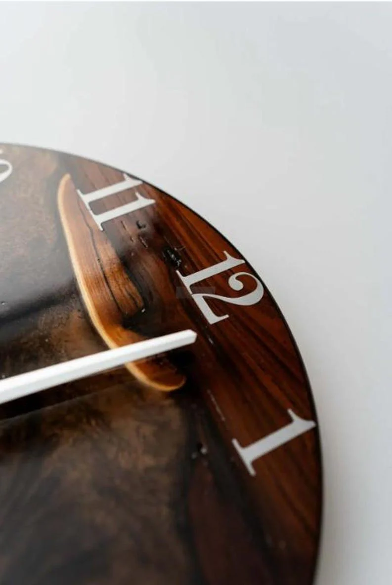 Rosewood and Resin Wall Clock: A Modern Touch
