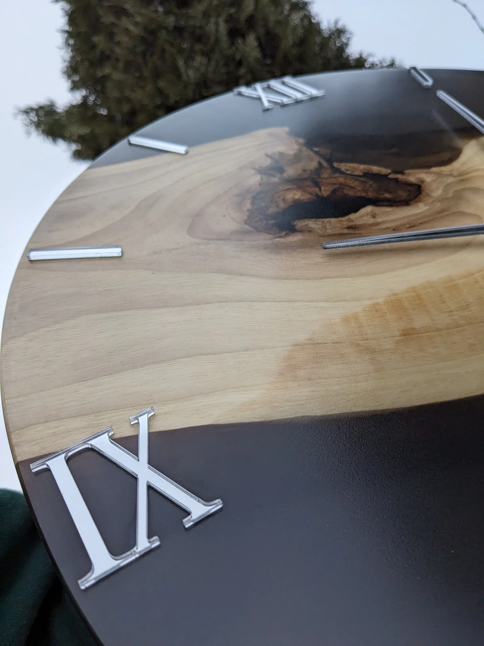 Resin & Walnut Wood Wall Clock �C Unique Handmade Epoxy and Wood Wall Clock, Large Decorative Resin and Walnut Clock for Modern Home Decor, Luxury Rustic Wall Art for Stylish Interiors