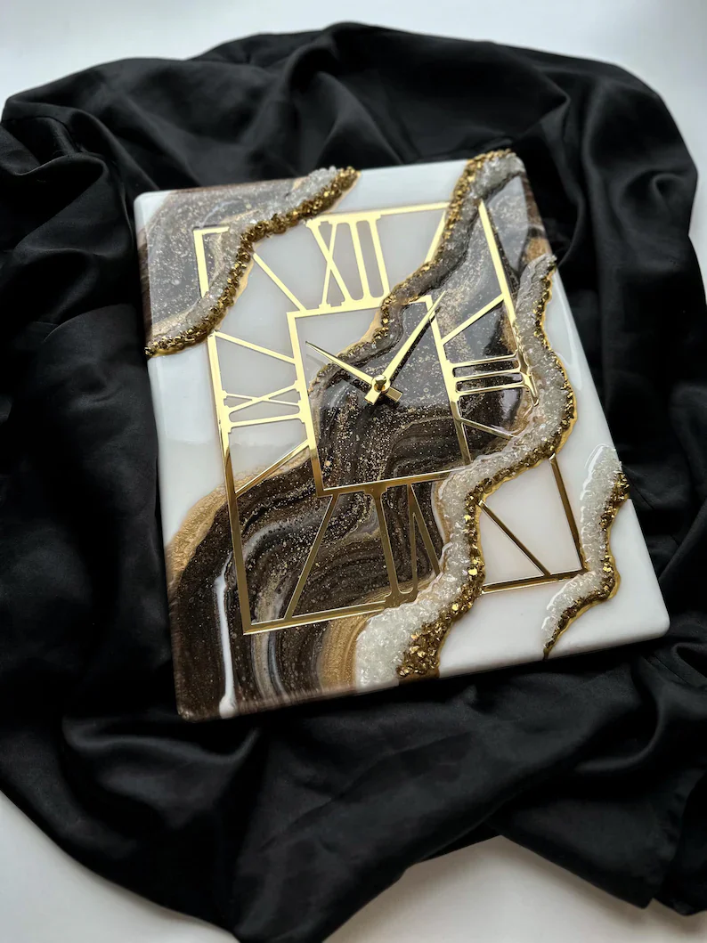 Luxury Handmade Epoxy Resin Wall Clock �C Geode Design with Gold Accents, Abstract Artistic Decor, Large Statement Piece for Modern Home & Office