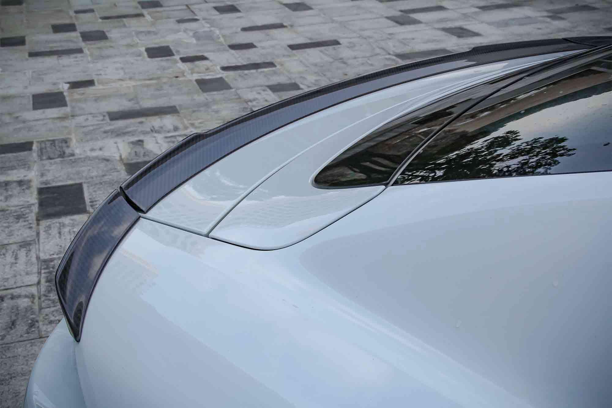 Ventus Veloce Rear Spoiler for Porsche Taycan Sedan Carbon Fiber