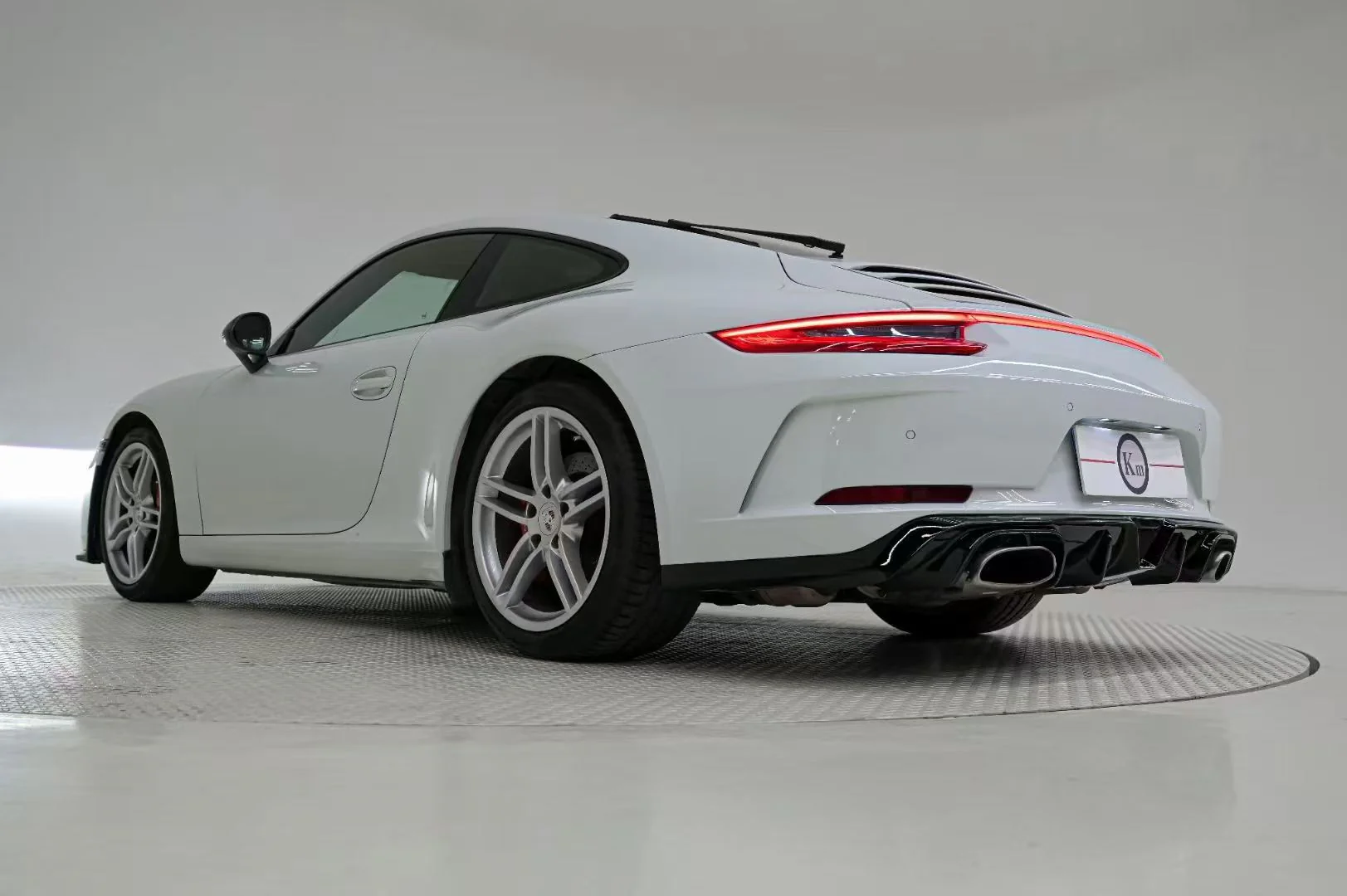 CMST Tuning KDA Style Rear Bumper & Diffuser for Porsche 991.1 991.2 Carrera Base/S/T 2012-2019 Dry Pre-preg Carbon Fiber/PP Polypropylene/FRP
