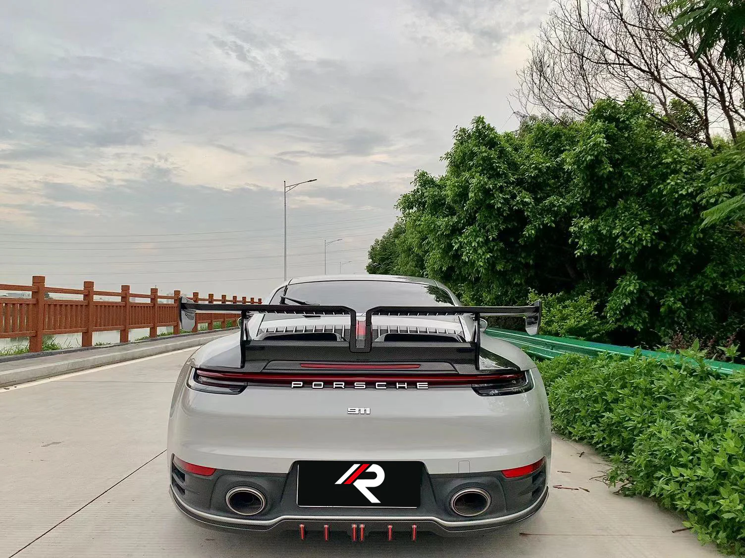 Aero Republic T-ART Style Rear Diffuser for Porsche 911 992.1 Carrera Base/S/T/4/4S/Targa 4/Targa 4S 2020-2024 Carbon Fiber/FRP