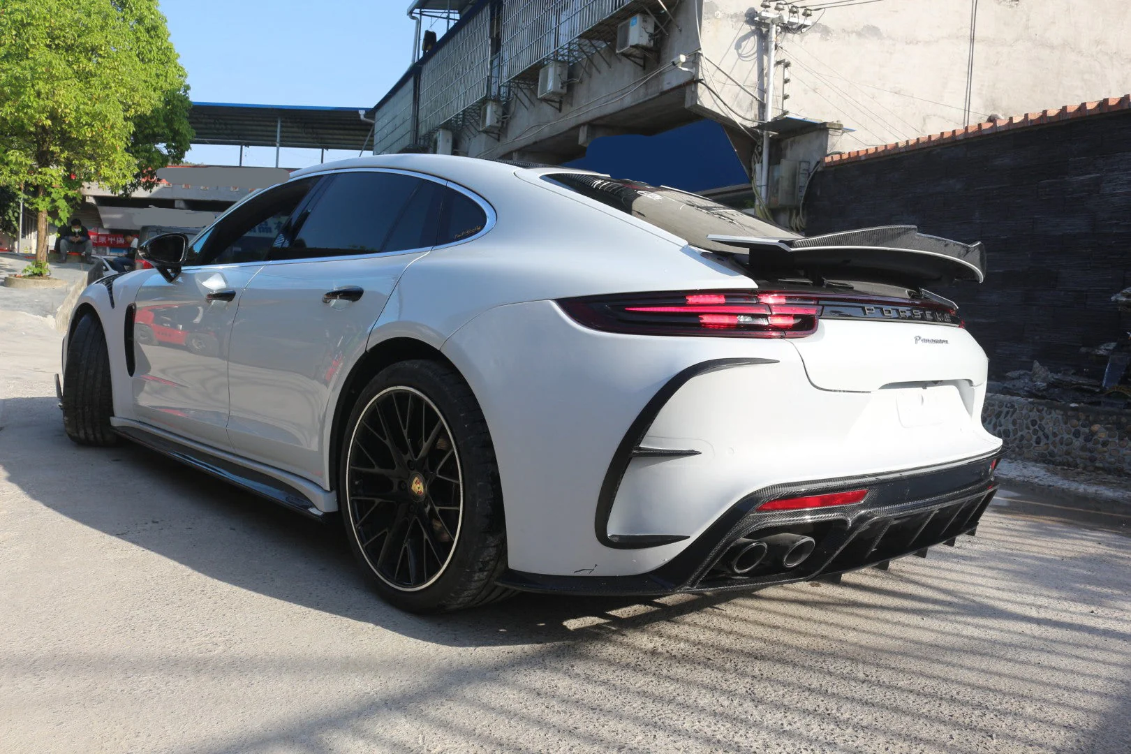 Aero Republic MSRY Style Rear Bumper for Porsche Panamera 971.1 & 971.2 Base/4/4S/GTS/Turbo/Turbo S 2017-2023 Liftback Sedan Carbon Fiber