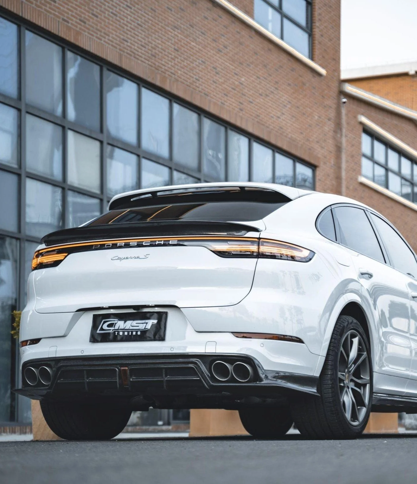 CMST Tuning Rear Diffuser for Porsche Cayenne 9Y0 9Y0.1/9Y3 9Y3.1 S/Turbo S Carbon Fiber/FRP
