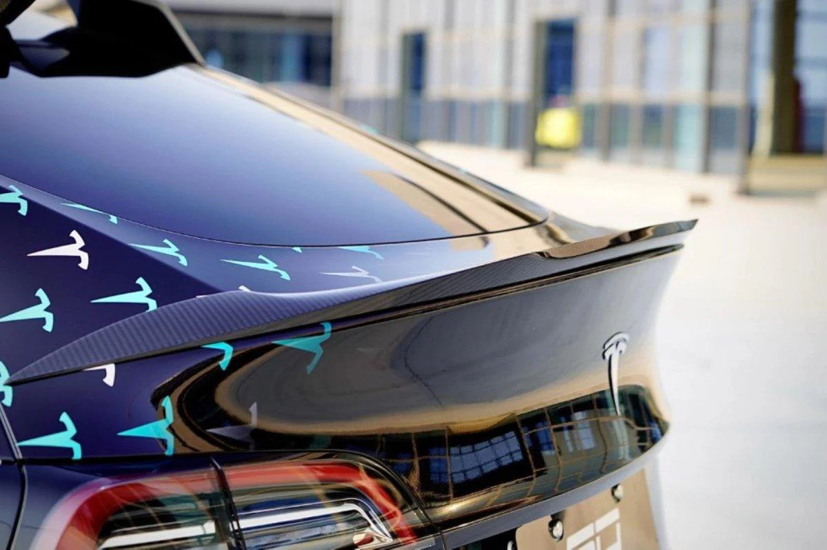 SD Carbon Fiber Rear Trunk Spoiler For Tesla Model Y / Performance