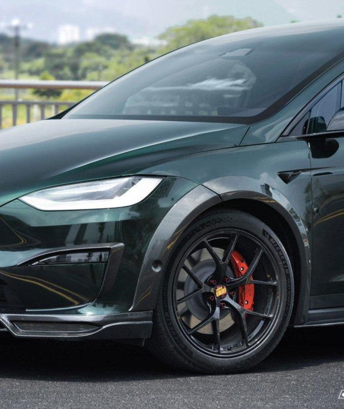 CMST Tuning Widebody Wheel Arches for Tesla Model X Plaid Long Range Carbon Fiber / FRP