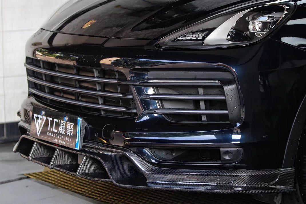 CMST Tuning Upper Valences for Porsche Cayenne 9Y0 9Y0.1/9Y3 9Y3.1 Base/S Carbon Fiber/FRP