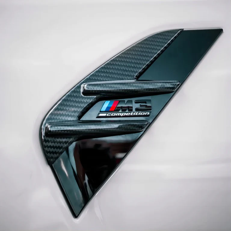 Aero Republic OE Style Fender Trim for BMW BMW M3/C/CS G80 G81 & M4/C/CS G82 G83 Carbon Fiber